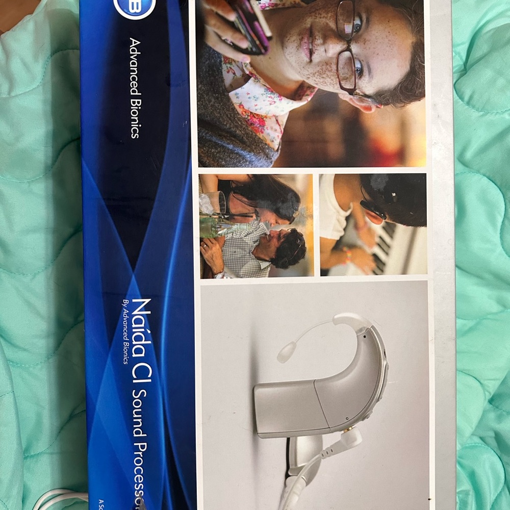 Advanced bionics cochlear Naída CI Sound Processor - Silver Q90